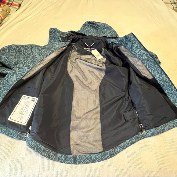 Micheal Kors jacket - Picture 6 of 8